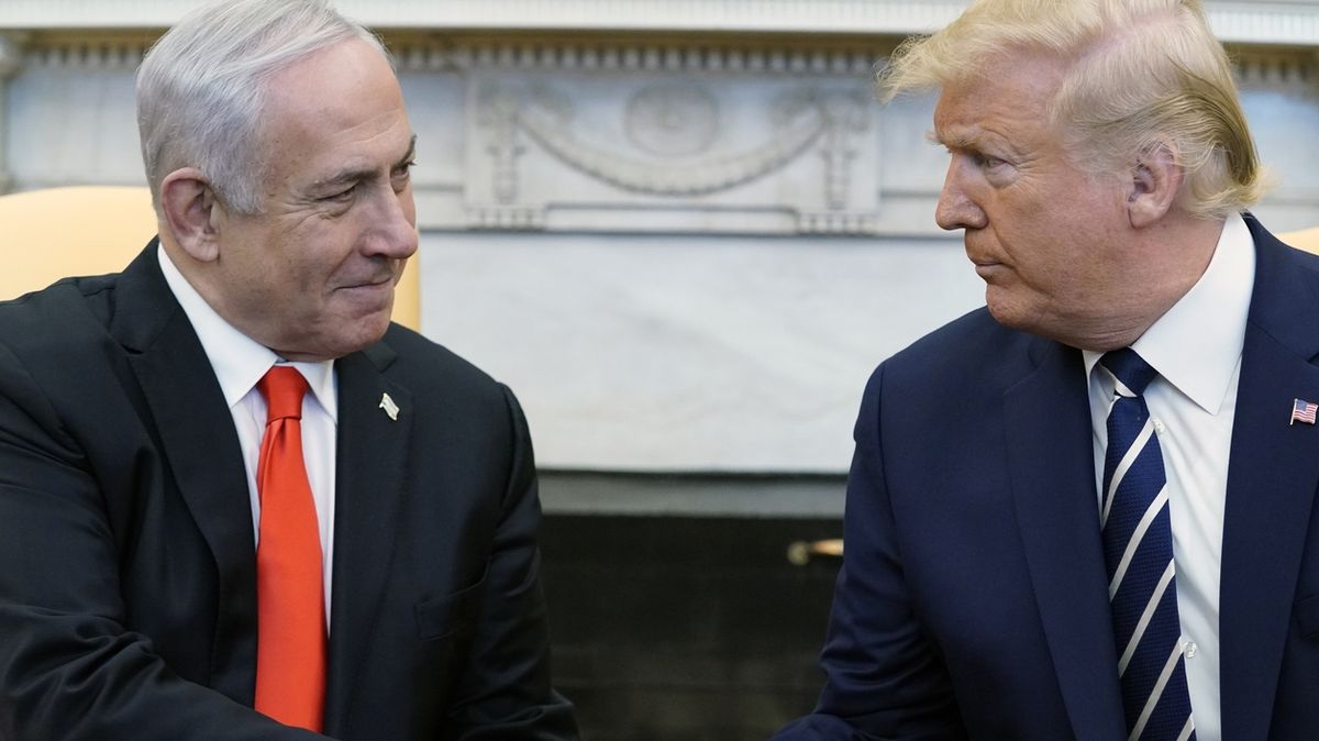 Netanjahu to zpackal, soudí Trump